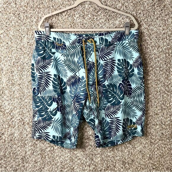 Duluth Trading Co Board Shorts Men’s 36 Flex Bull Moose Blue Tropical Leaf 9” - Picture 1 of 5